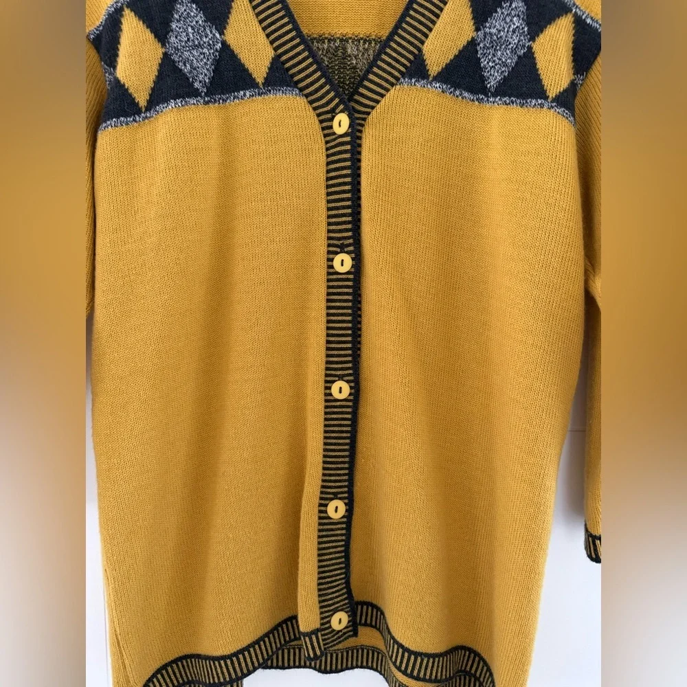 i Like Mode Pure Abstract Cardigan, size medium. - Picture 5 of 8